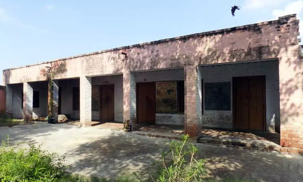 A school building lying in bad share in Rayadurgam mandal 