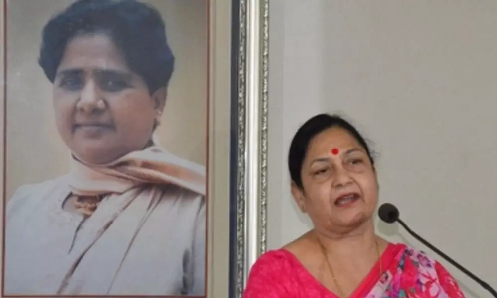 SC Mishras wife takes plunge in UPs Brahmin politics