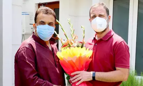 Former Mumbai Congress President Sanjay Nirupam on Thursday met Congress leader Rahul Gandhi in New Delhi