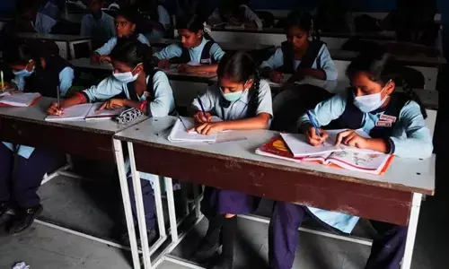 Old City sees students switch from private to government schools