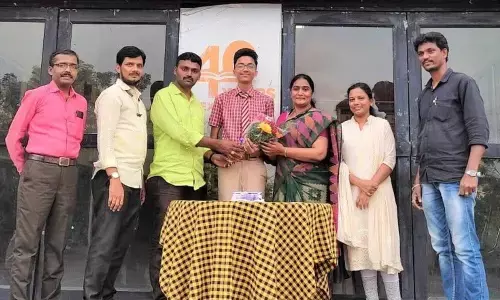 Student wins all India photography contest