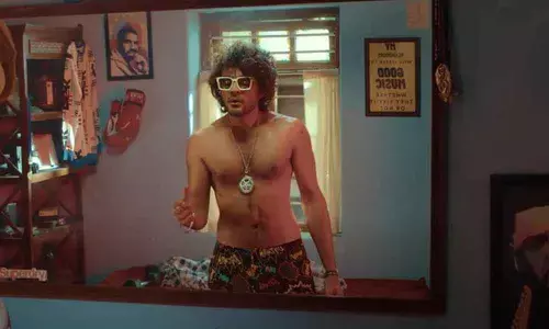 Siddhu Jonnalagadda as energetic Hyderabadi guy in DJ Tillu