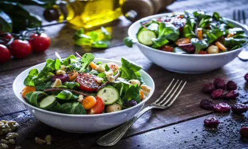 Herbs, nuts and fruits to enhance your daily diet