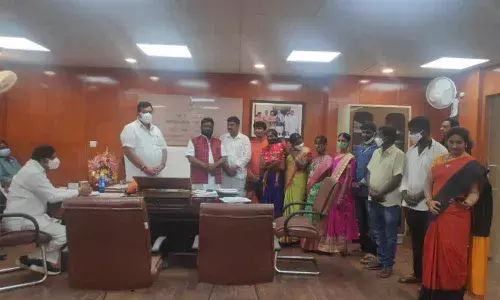 The women farmers making their pleas on Yellanna Nagar Podu land issue before the National BC Commission in Delhi on Monday