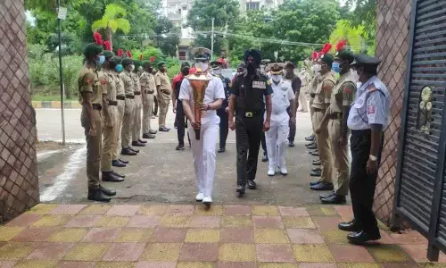 Swarnim Vijay Varsh Victory Flame at Rajamahendravaram