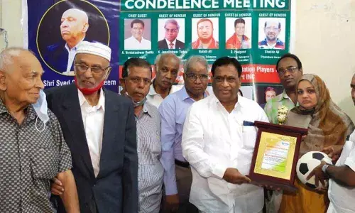 SATS chief seeks release of Rs 100 cr from Harish Rao