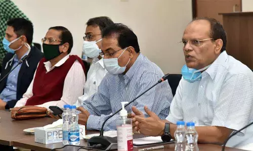 CS Somesh Kumar tells collectors to take measures in rain-hut districts