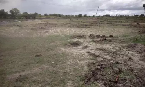 Villagers oppose proposed solid waste management unit in Yelandur