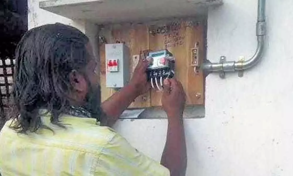 A Kattunayakar hamlet at Tirupparankundram in Madurai finally receives electricity upon Finance Minister’s intervention