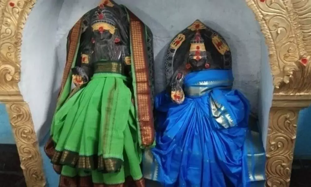 Idols of Maharishi Agastya and his consort Lopa Mudra
