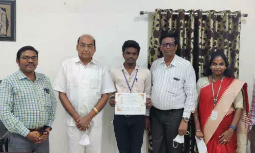 QIS students team wins national contest