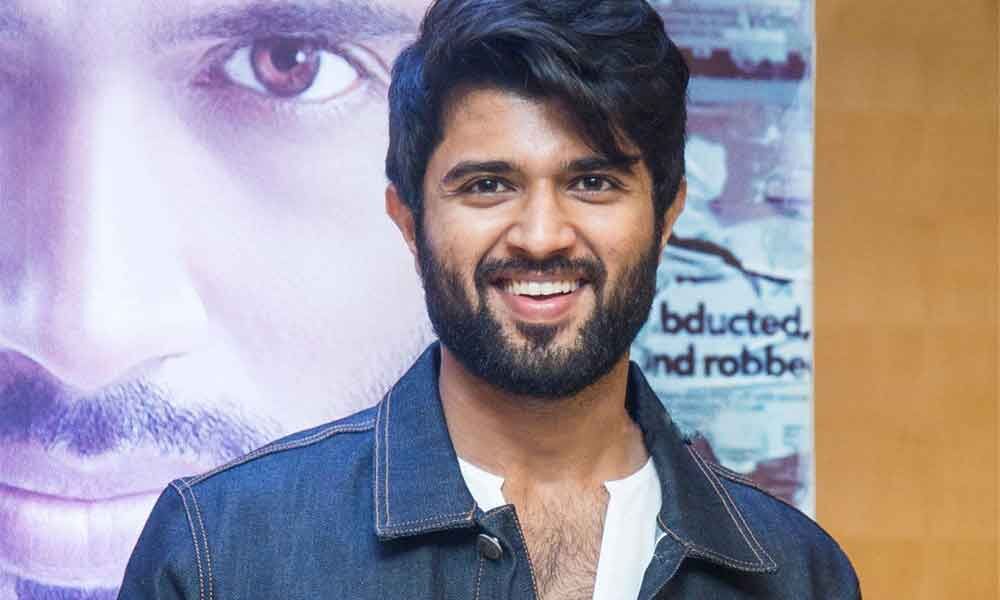 Vijay Deverakonda resumes shoot for 'Liger'