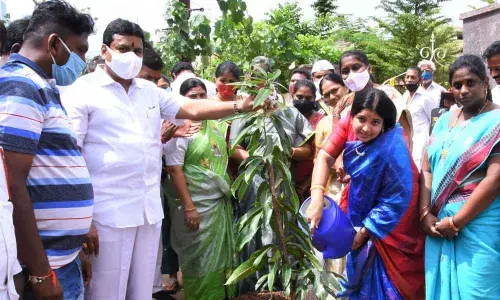 Endowments Minister Velampalli Srinivas, Mayor R Bhagyalakshmi, Municipal Commissioner Prasanna Venkatesh during the inauguration of a renovated park in Vijayawada on Wednesday