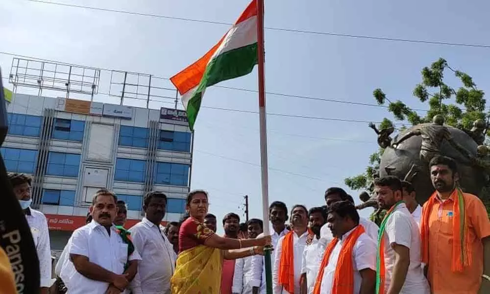 Warangal: Telangana Liberation Day sees BJP, Congress blast TRS