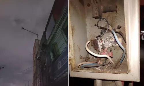 Defunct streetlights throw Old City areas into darkness