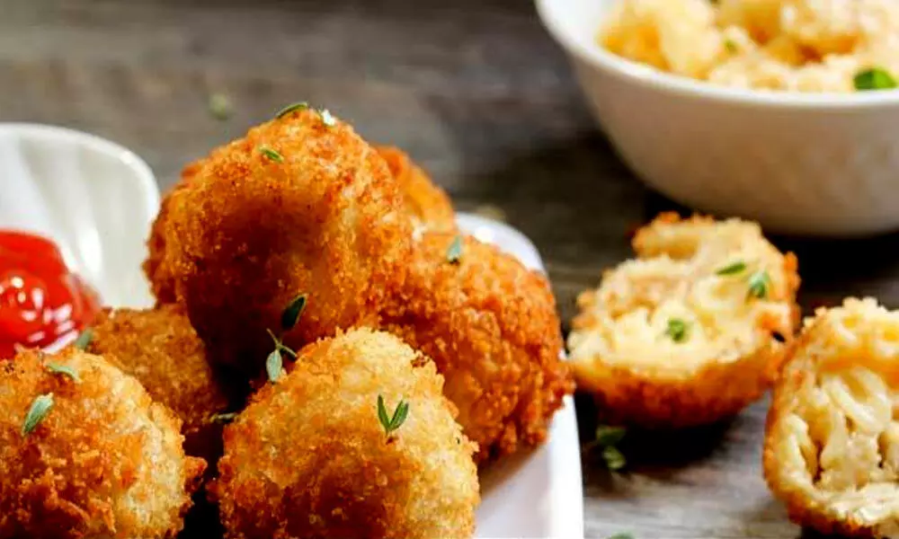 Cheese balls , are known to be a great party starter.