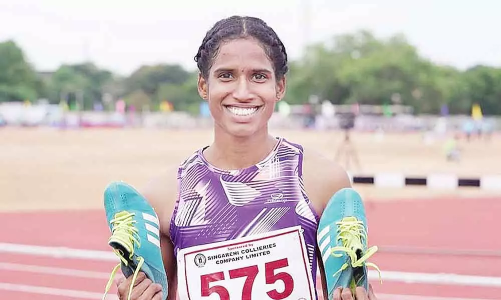 In the women’s 400m, hurdler Vithya Ramraj (Jersey 575), who clocked 58.47 seconds, claimed her third gold medal in the event. Earlier, she won the 200m and was also part of the team that won the 4x400m mixed relay in the tournament