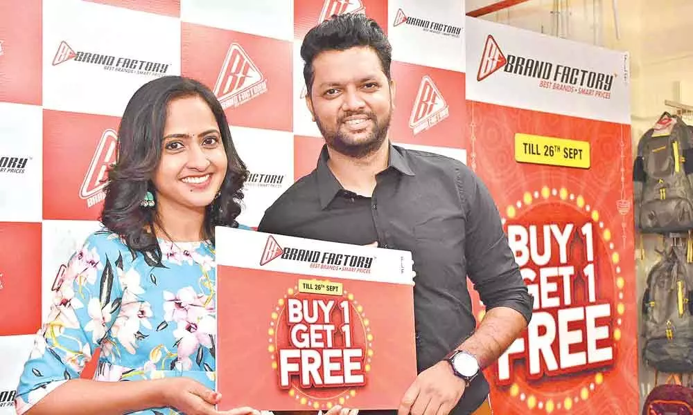 Anchor Lasya unveils festival offers at Brand Factory