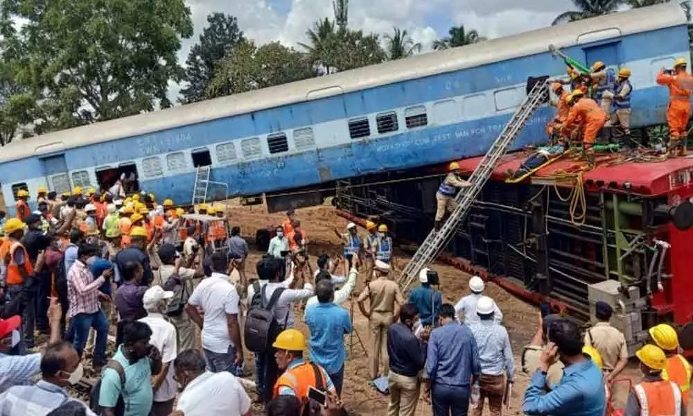 South Western Railway holds mock rescue operation