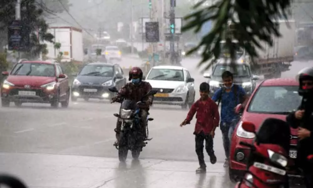 Bay low pressure brings rain in city