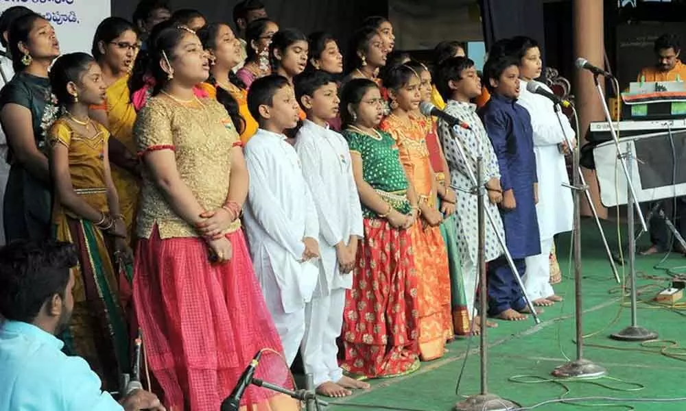 Students presenting cultural programmes as part of Azadi Ka Amrut Mahotsav at Ghantasala Venkateswara Rao Music College in Vijayawada on Thursday