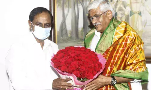 Chief Minister K Chandrashekar Rao meets Union Water Resources Minister Gajendra Singh Shekhawat in New Delhi