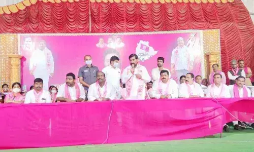 Minister Jagadish Reddy addressing the TRS mandal committee after the oath-taking in Ramannapet on Saturday