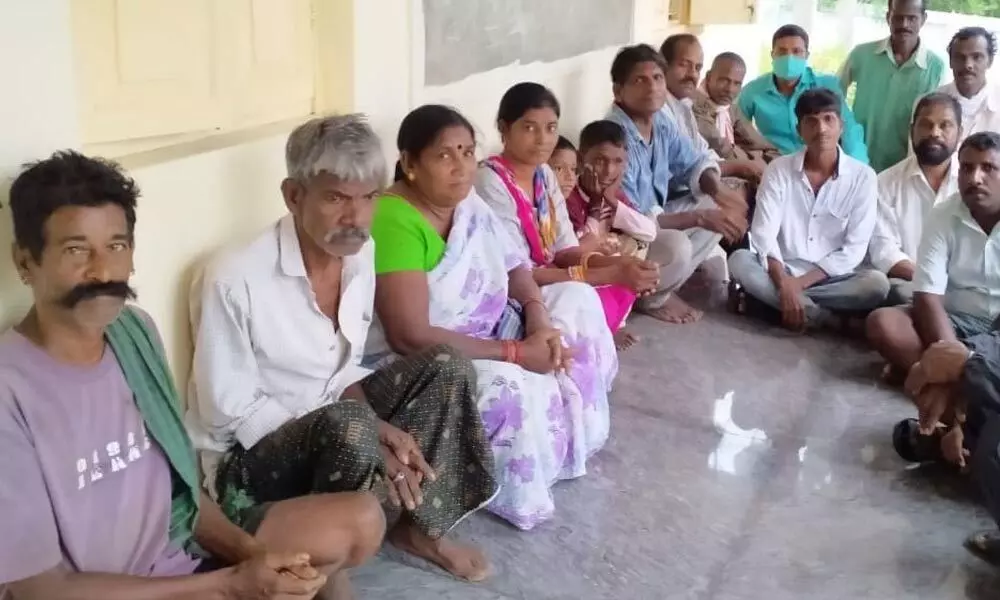 Residents of seacoast villages Akkupalli and Bhavanapadu in Vajrapukotturu and Santhabommali mandals shifted to a relief camp.