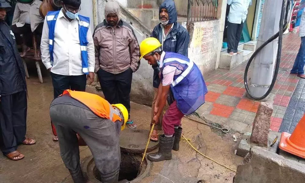 HMWSSB forms 16 teams to work on overflowing manholes