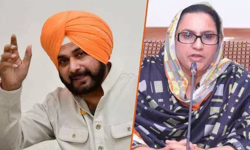 Sidhu resigns as Punjab Congress chief; Minister Razia Sultana quits