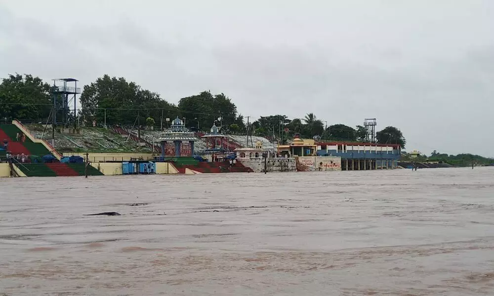 Water level of Godavari river in Bhadrachalam