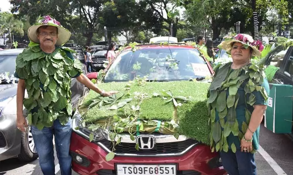 Telangana Agarwal Samaj on Sunday organised an innovative green car rally at Necklace Road