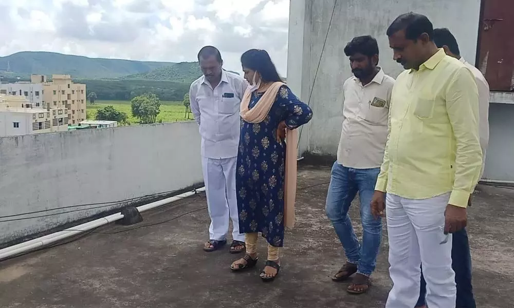 TDP State woman president VangalapudiAnitha and TDP former MLA Palla Srinivasa Rao visiting the victims house in Visakhapatnam on Wednesday