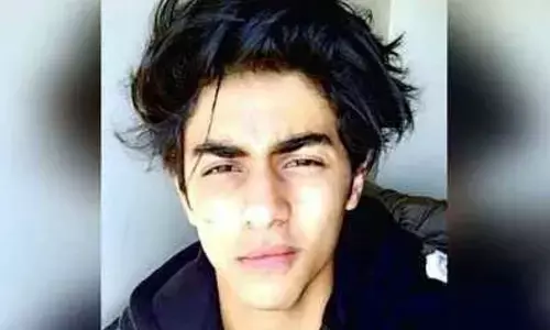 Bollywood A-listers like Hrithik Roshan, Raveena Tandon and Salman Khan extended their support to Aryan Khan!