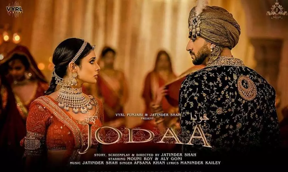 The teaser of Mouni Roy and Aly Goni starrer Jodaa is out!