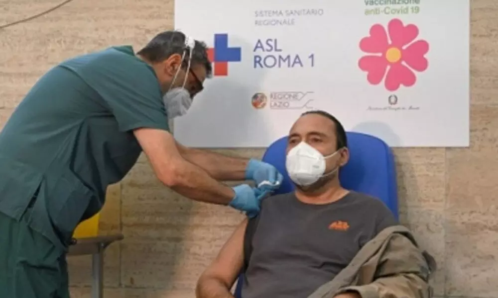 Italy starts administering Covid booster shots to people over 60