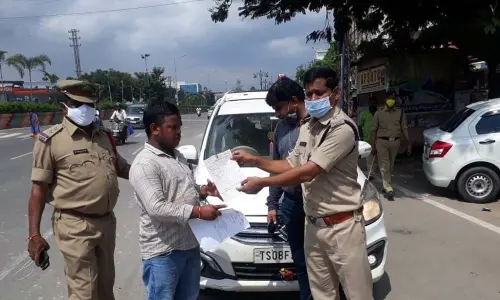 White-plate vehicles eating into TSRTC coffers