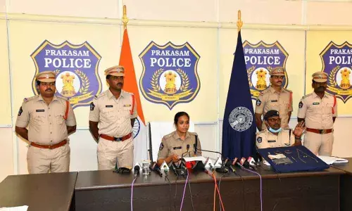 Prakasam SP Malika Garg and DSP U Nagaraju explaining the case details at DPO in Ongole on Monday