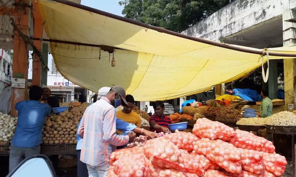 Onion sales in Nizamabad market