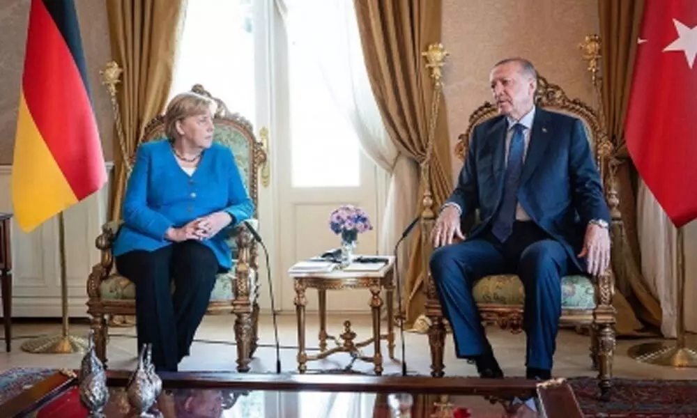 Merkel holds farewell meeting with Erdogan in Istanbul