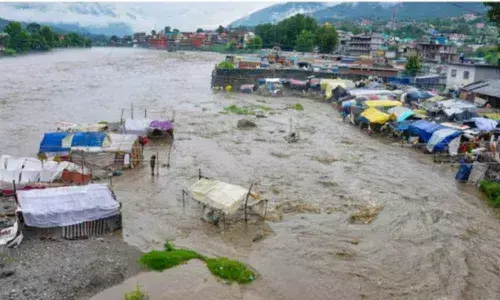 Badrinath yatra halted