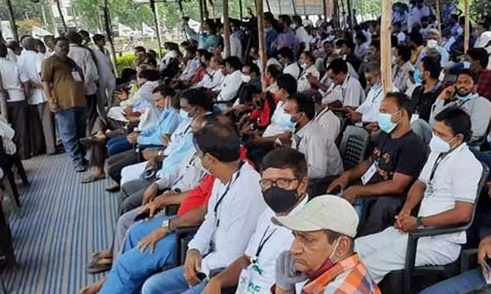 Visakhapatnam Steel plant protests reach 250th day, workers launch 25 hours hunger strike