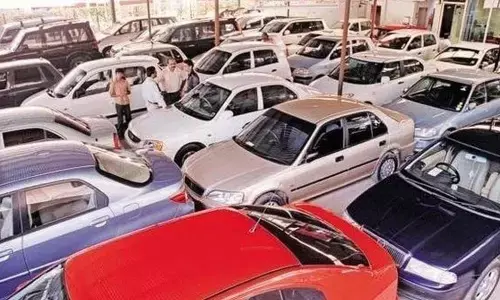 Umesh Hora, CEO of the used car business, CARDekho, stated that used car demand has been rising because of chip shortage and long waiting period to receive new cars.