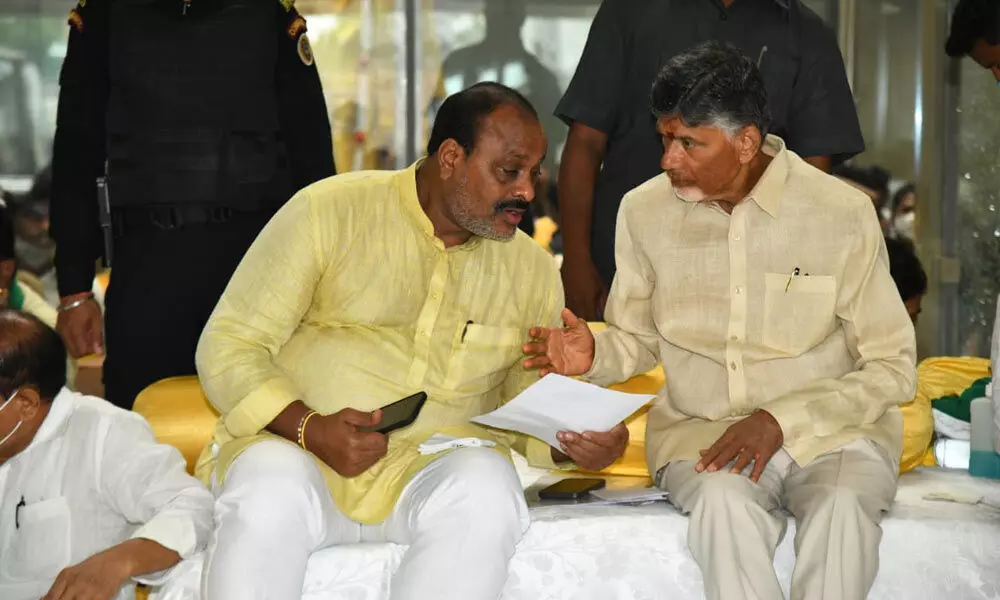 Chandrababu starts 36-hour deeksha, says TDP offices were attacked according to plan