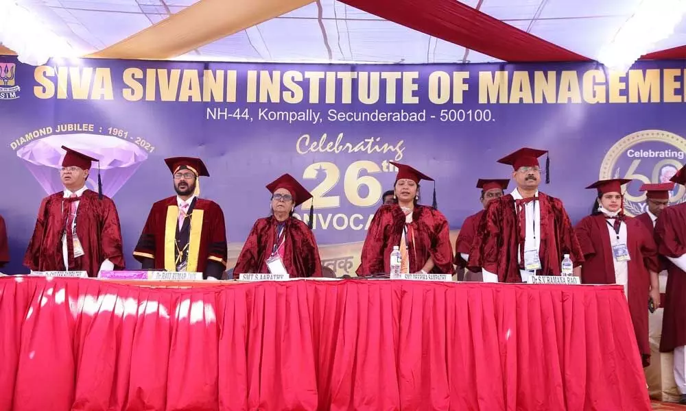 400 PGDM students receive certificates at SSIM 26th convocation