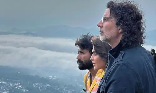 Akshay Kumar shared a beautiful picture from the sets of the Ram Setu movie!