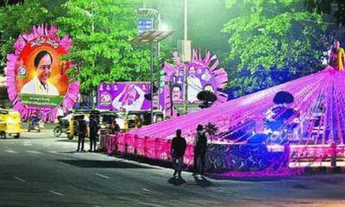 All set for TRS party plenary tomorrow in Hyderabad, city turns pink