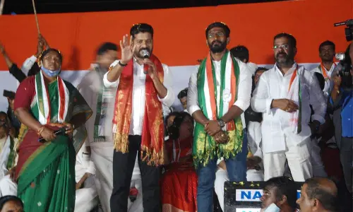 MLA Anjaiah Yadav speaking at a review meeting at Mahila Samakhya Bhavan in Kondurg mandal on Sunday