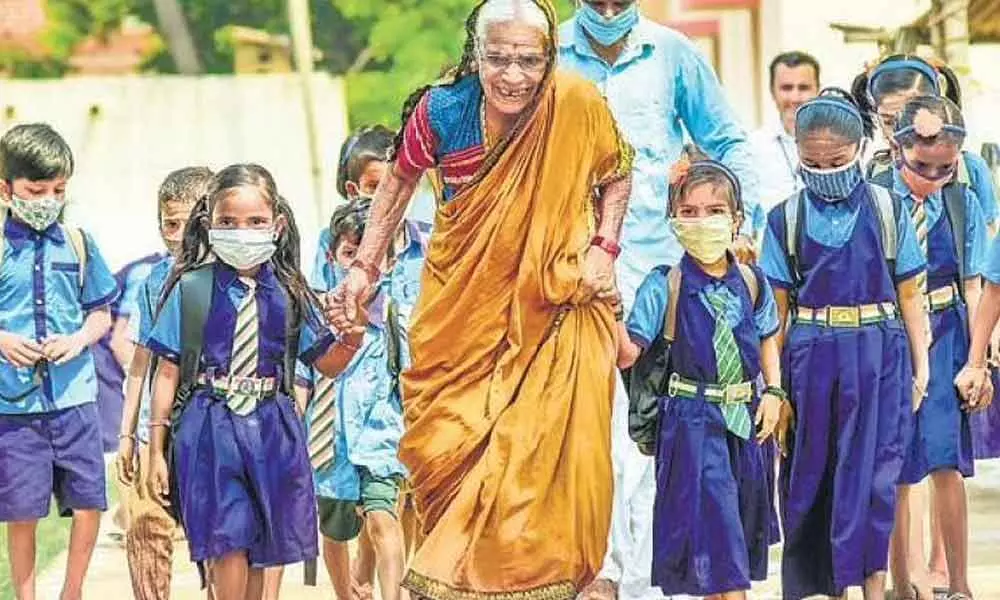 Children Resume To School But Attendance Remained Poor In Karnataka