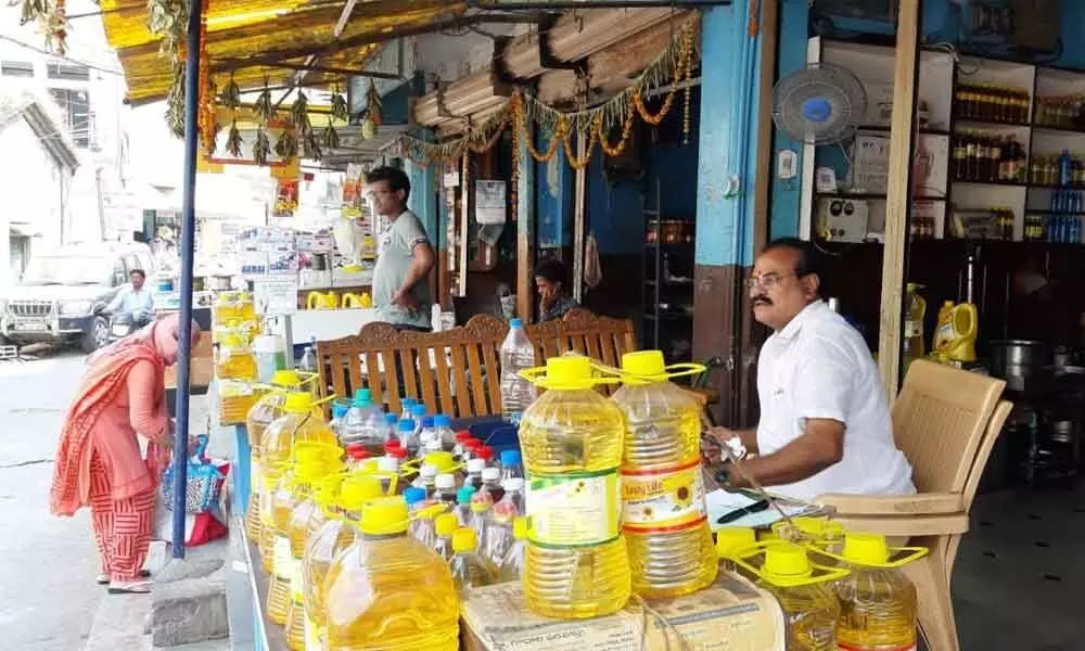 Edible oil shops in Nizamabad city